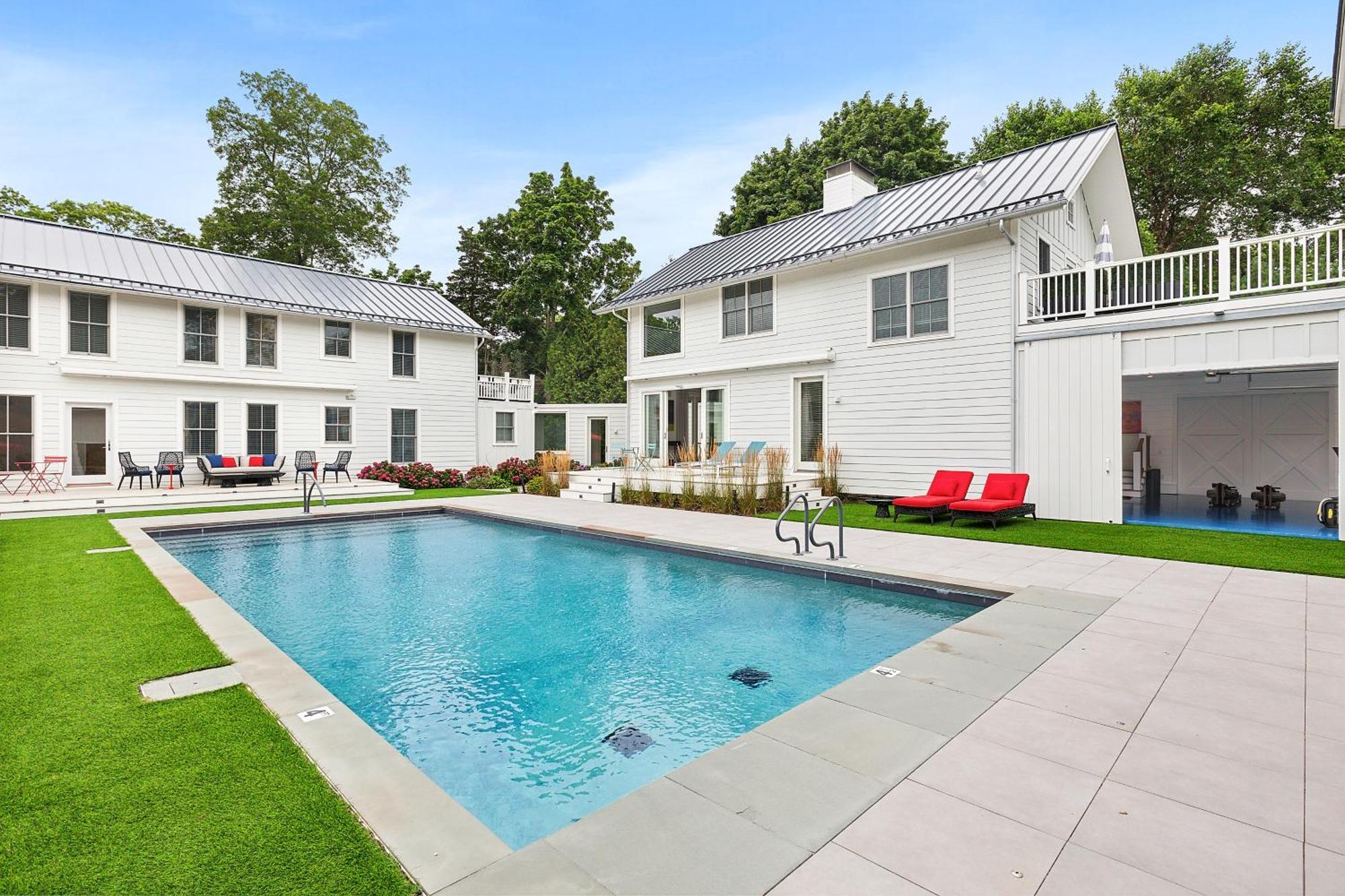 Seven Resort Style Inn Near Beach Shelter Island Heights Exterior photo