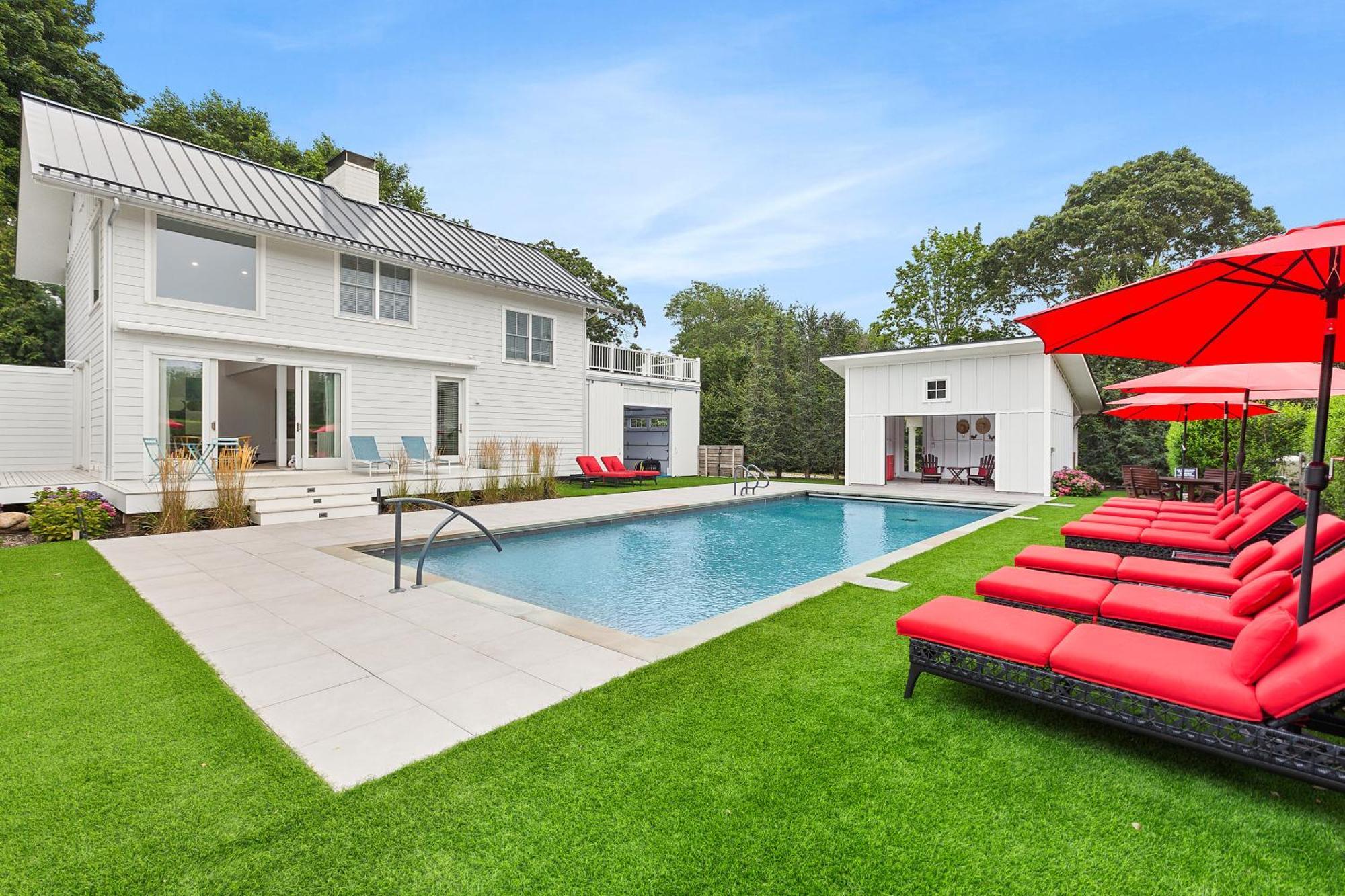 Seven Resort Style Inn Near Beach Shelter Island Heights Exterior photo